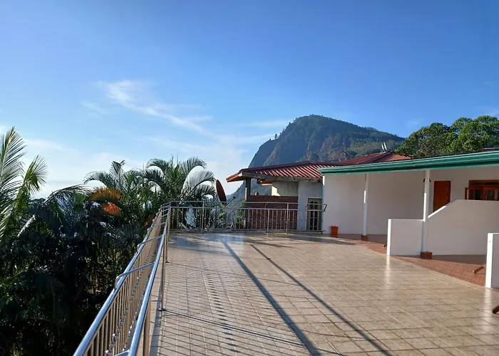 Green Peak - Mountain View Hotel & Restaurant