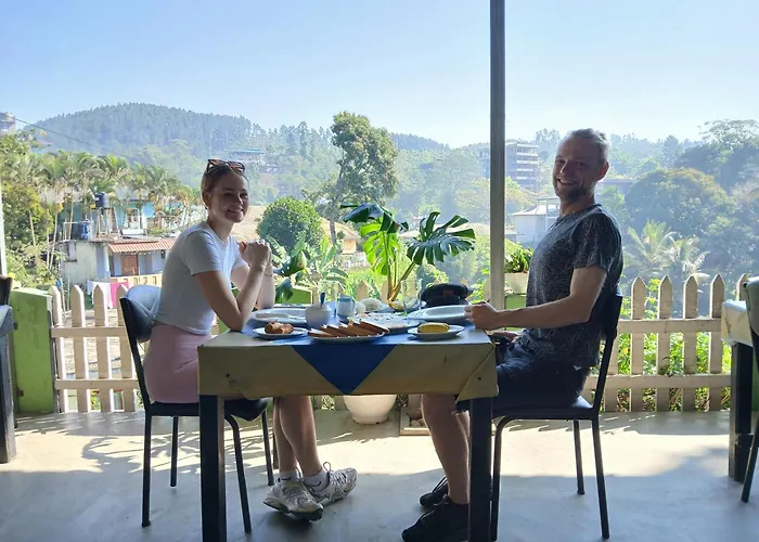 Green Peak - Mountain View Hotel & Restaurant